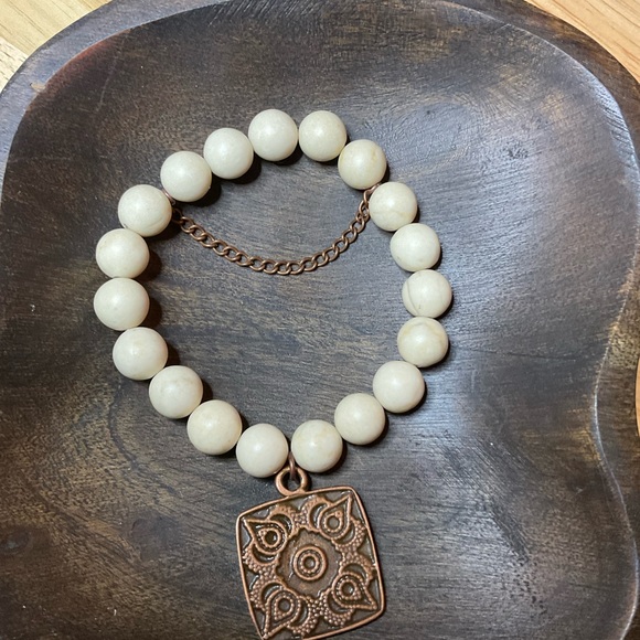 Riverstone (10 mm) with Copper Charm and Chain - Picture 3 of 9